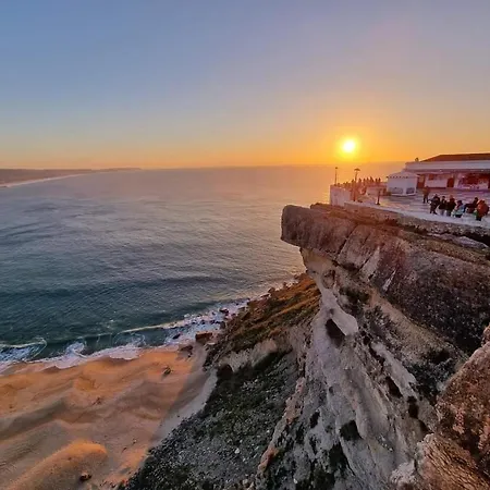 Sunset Terrace Apartment *